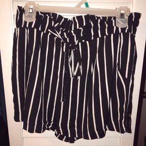 Striped box shorts
